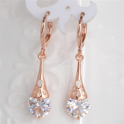 Ciela – Pendientes Oro Rosa & Zafiro Blanco