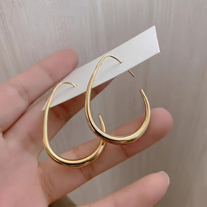 Kim – Pendientes de Gota con un Toque de Lujo