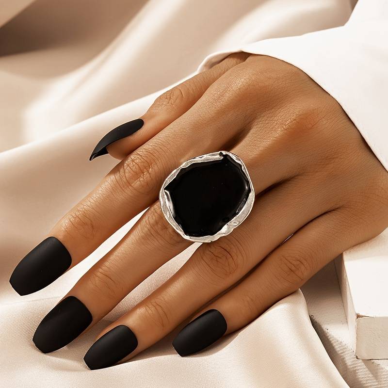 Anillo Vintage de Piedra Negra Grande