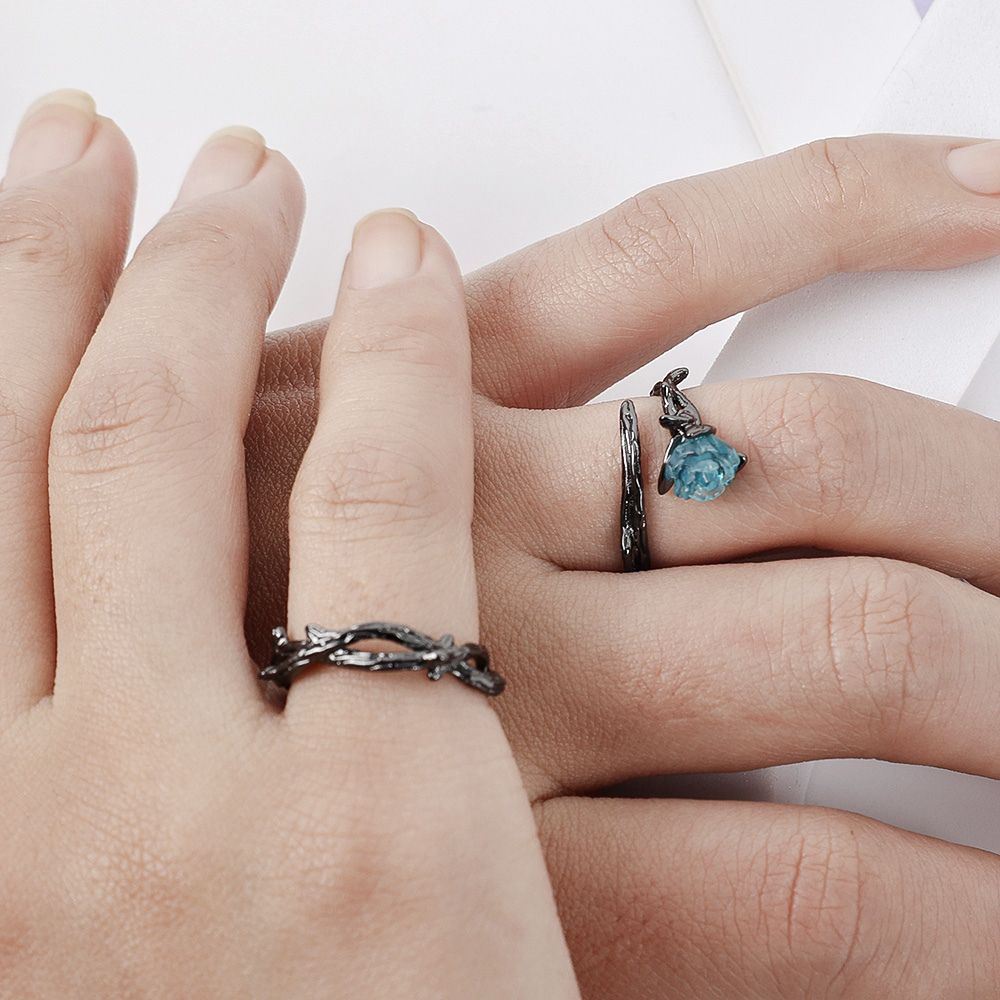 Dama Anillo Ajustable de Espinas con Diseño Abierto