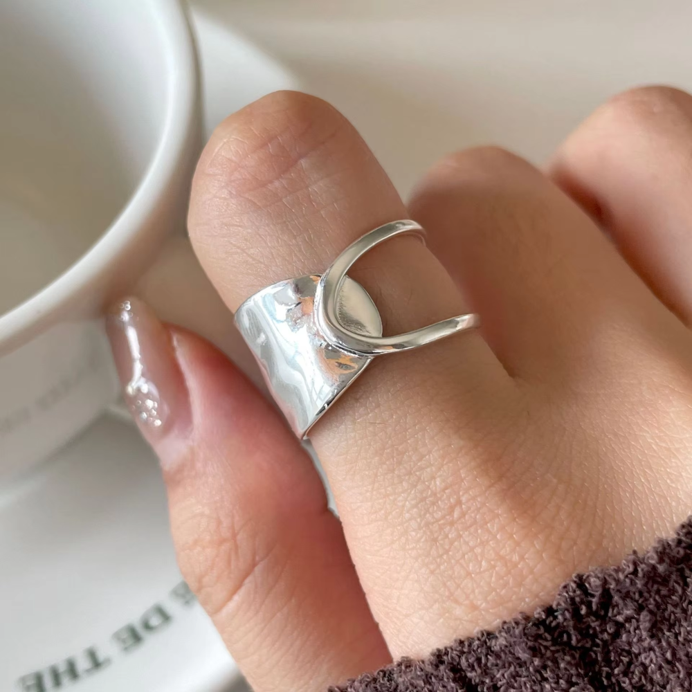 Damas Anillo Chunky Ajustable con Textura Martillada