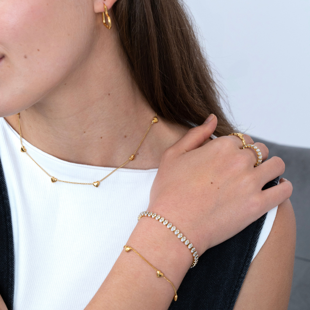 Kara – Collar Corazones Románticos