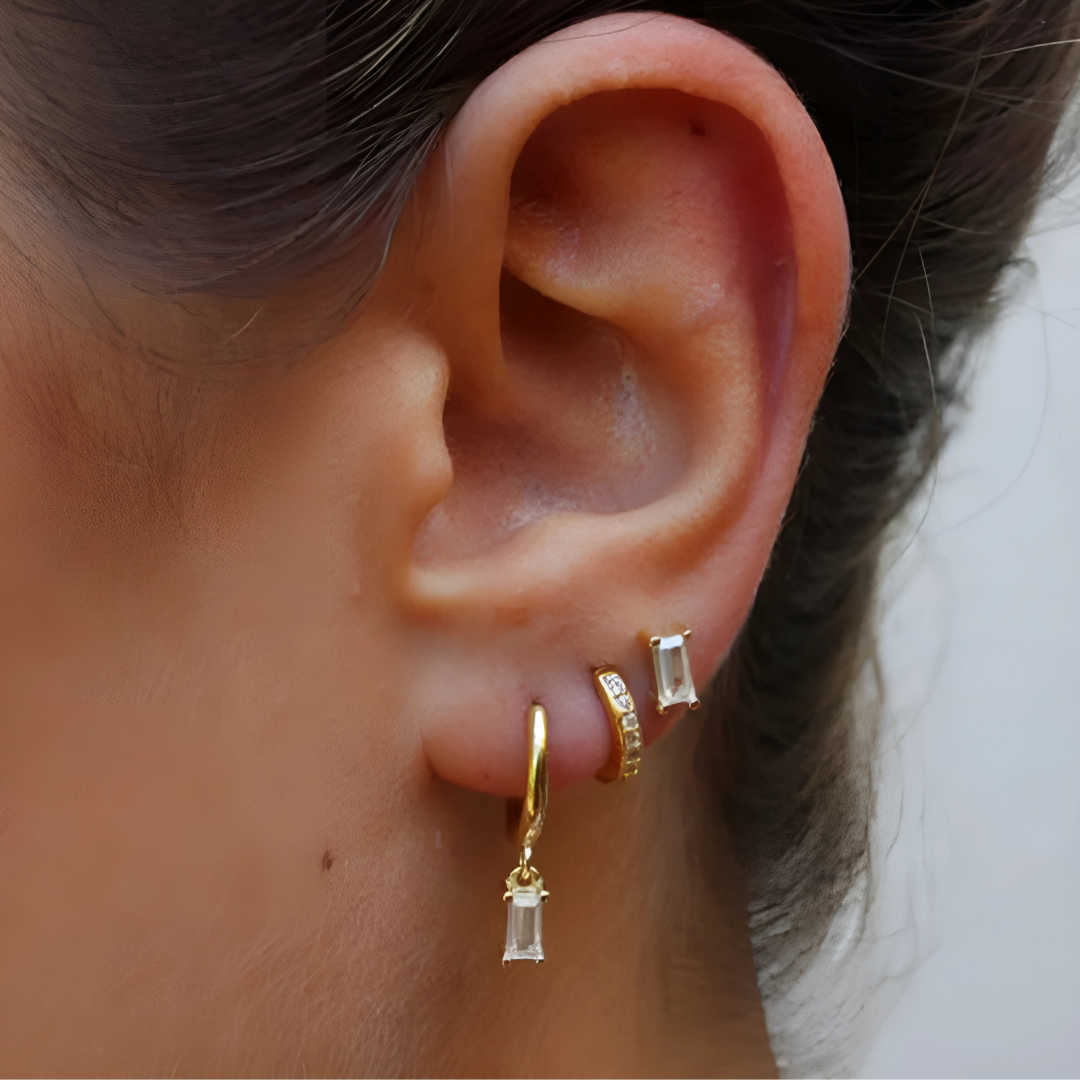 Zelina – Pendientes Rectangulares de Zirconia