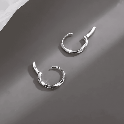 Bella – Pendientes de Diseño Moderno