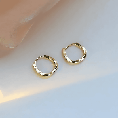 Bella – Pendientes de Diseño Moderno