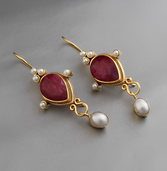 Soline – Pendientes Refinados Perla & Rubí