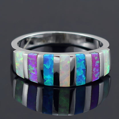 Leana – Anillo Elegante en Ópalo de Fuego & Plata