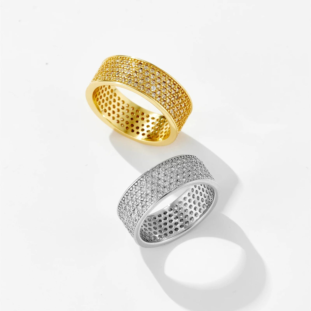 Anillo de Declaración Ancho para Mujeres con Incrustación de Piedras Completa