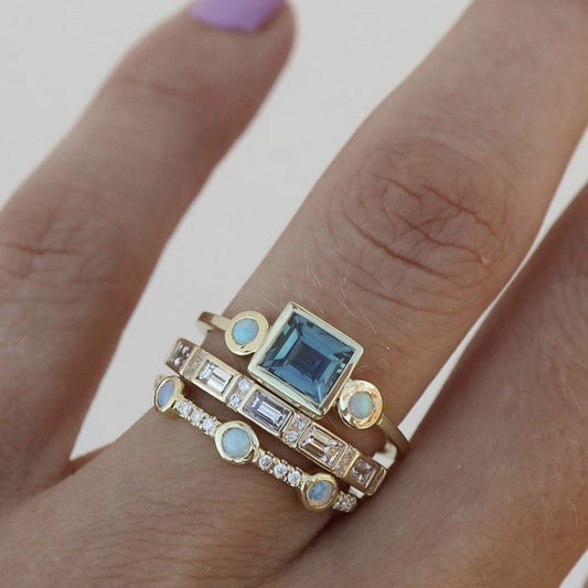 Lina – Anillo Vintage con Cristal Azul