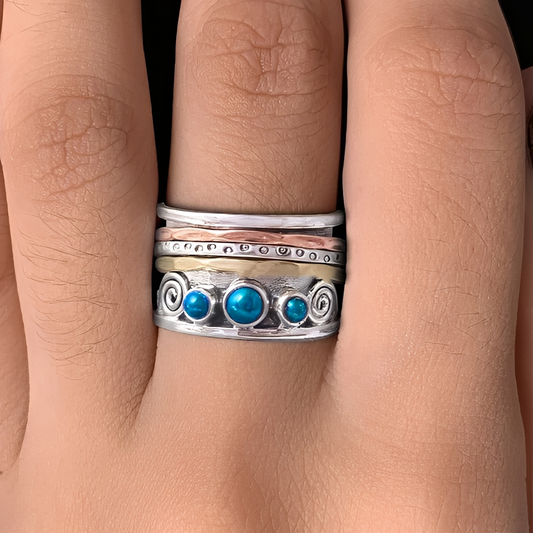 Kaia – Anillo Bohemio de Meditación con Zafiro