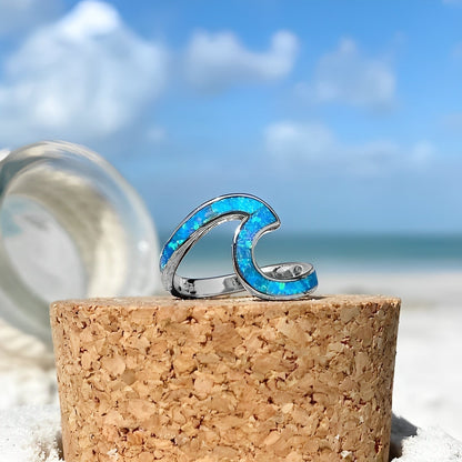 Nerina – Anillo Ola Marina en Ópalo y Plata