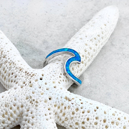 Nerina – Anillo Ola Marina en Ópalo y Plata