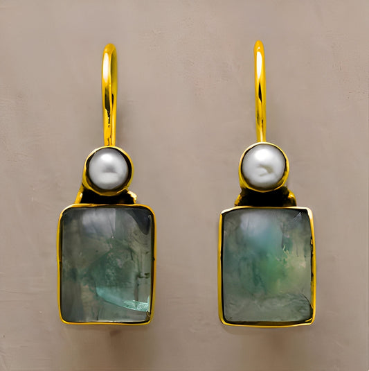 Hera – Pendientes Vintage en Piedra Verde y Perlas