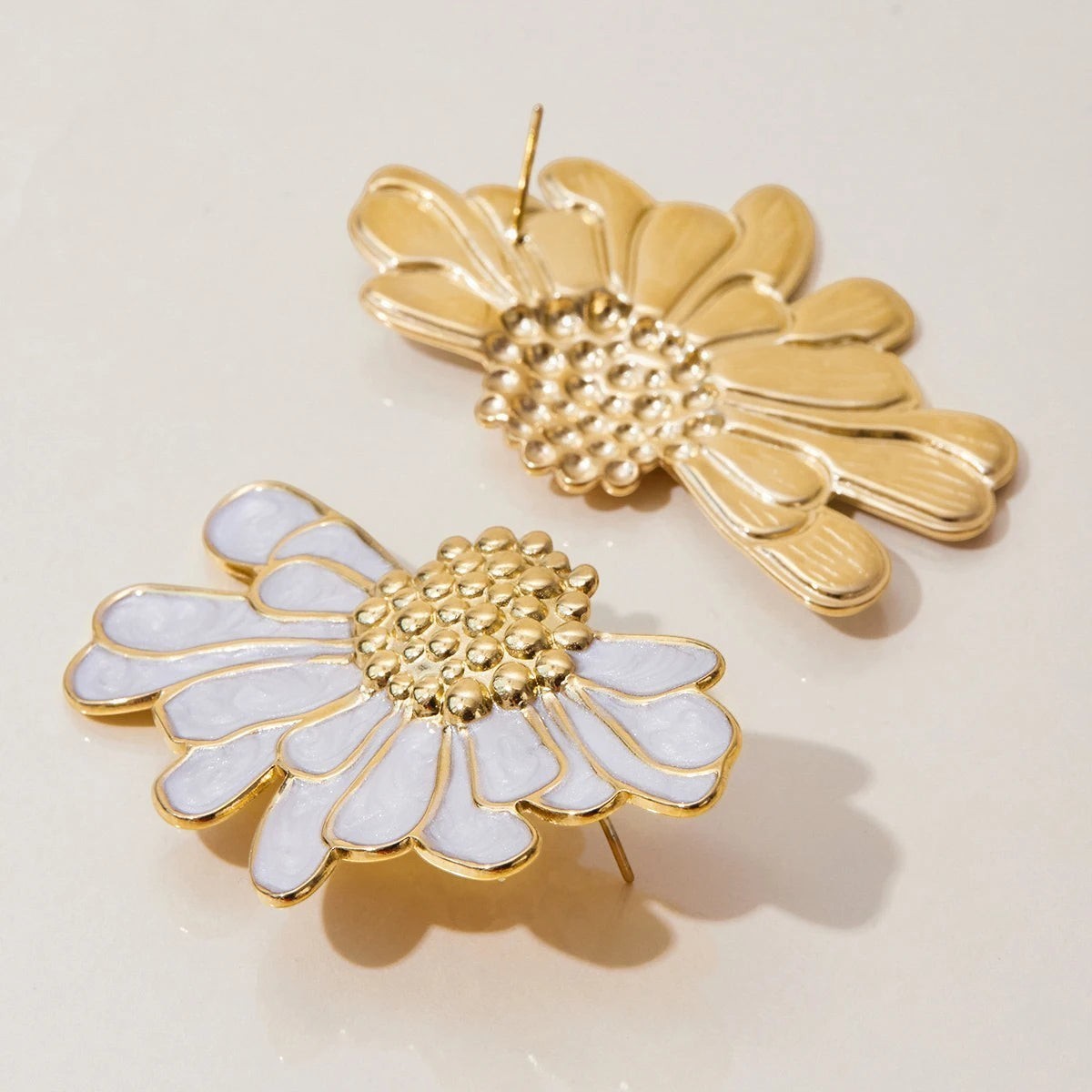 Damas Pendientes Florales con Diseño Floral y Acentos de Piedra Brillante