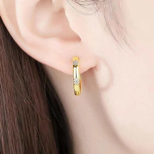 Maribelle – Aros Vintage Dorados con Flores