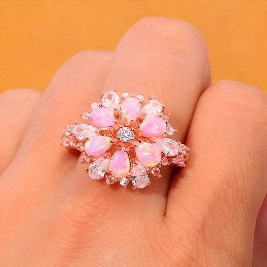 Rian – Anillo Refinado Flor Ópalo de Fuego