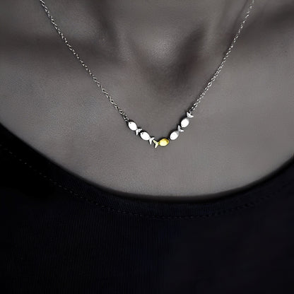 Amandine – Collar Pez Dorado Elegante