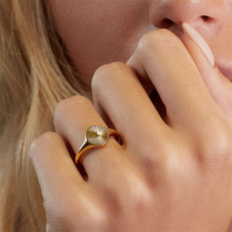 Hera – Anillo Sol Radiante