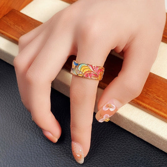 Isolde – Anillo Susurros de Flores Pintadas a Mano
