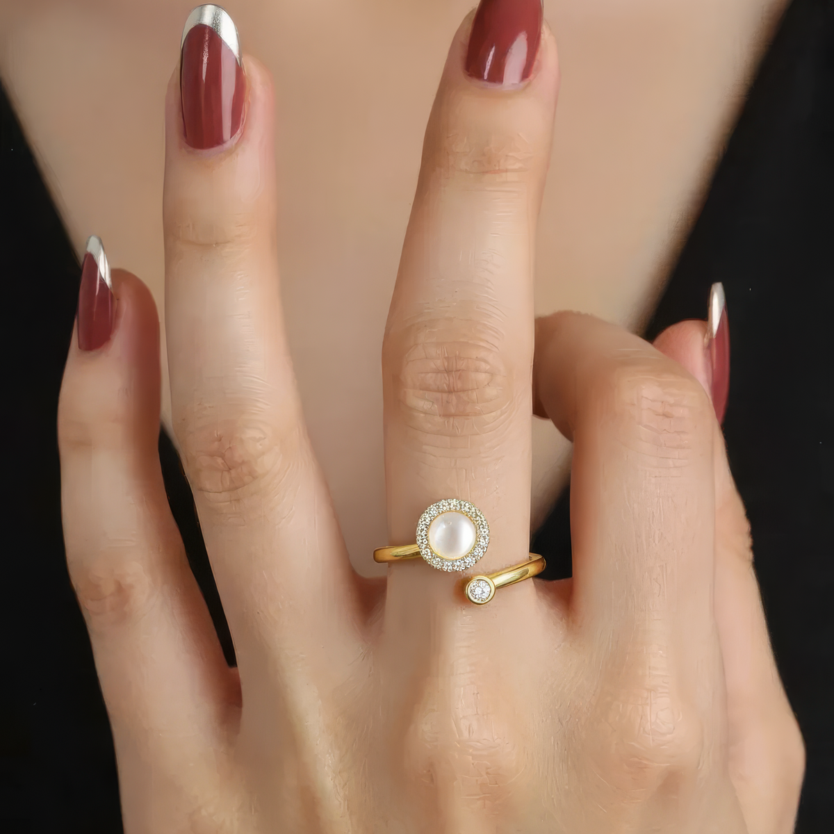 Damas Anillo Abierto Ajustable con Centro Redondo y Marco con Piedras