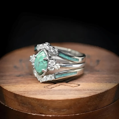 Solene – Anillo con Turquesa Natural y Detalles de Diamante