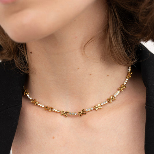 Xenox – Collar Amor con Estilo Elegante