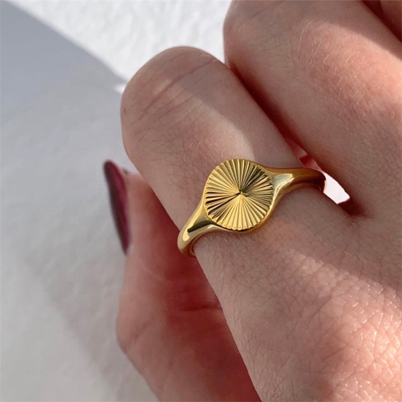 Hera – Anillo Sol Radiante