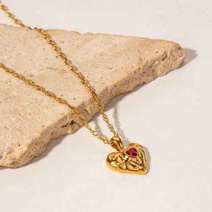 Vesper - Collar de corazón rojo dorado