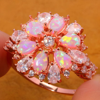 Rian – Anillo Refinado Flor Ópalo de Fuego