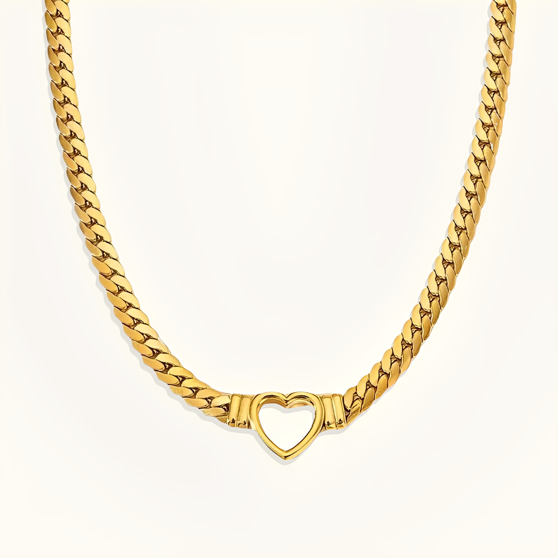 Abigail – Collar Corazón Dorado Minimalista