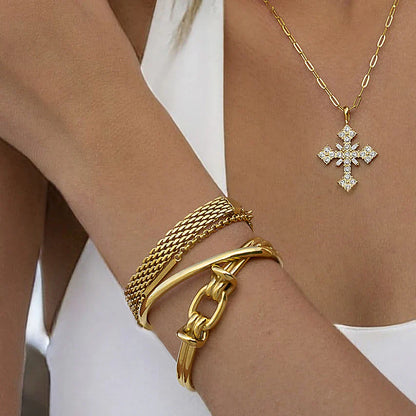 Aegis – Pulsera Nudo Minimalista