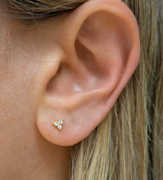 Aretes de Flor de Tres Cristales Dorados