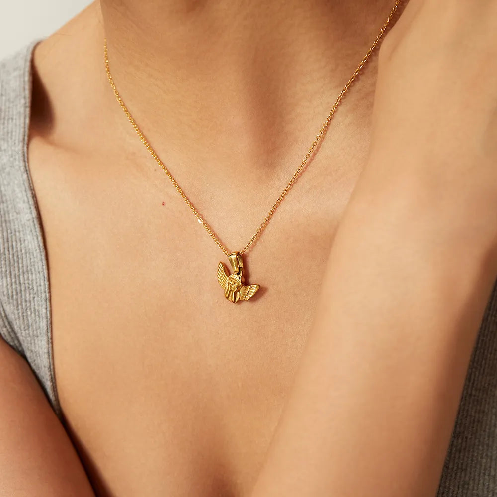 Angelica – Collar Dorado Elegante