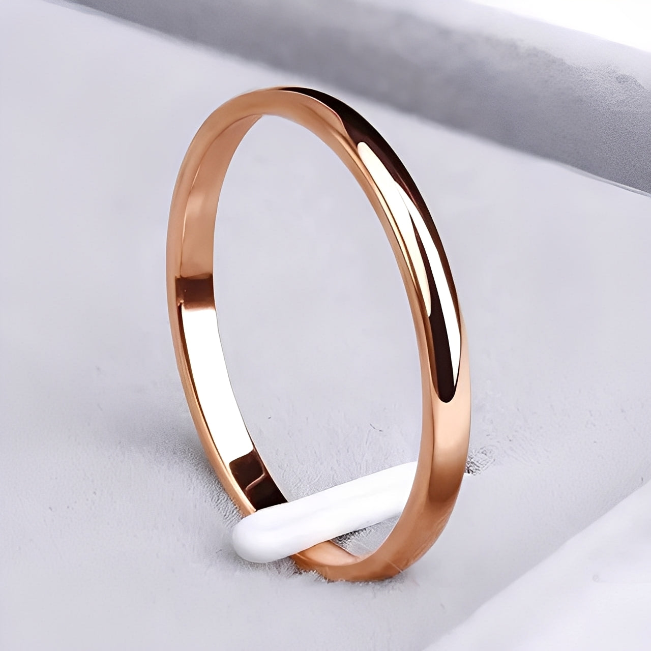 Jasmine – Anillo Clásico en Oro y Plata