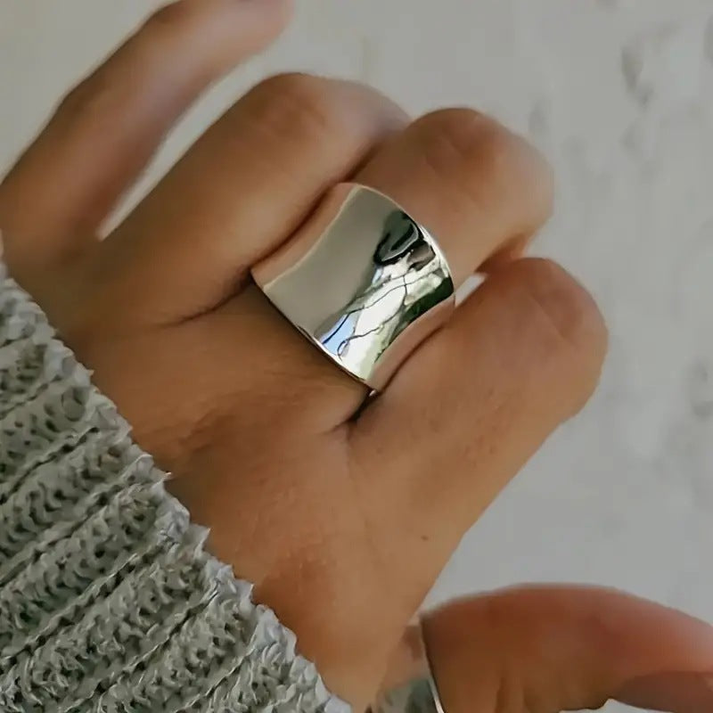 Athena – Anillo Dorado Elegante