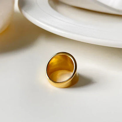 Athena – Anillo Dorado Elegante