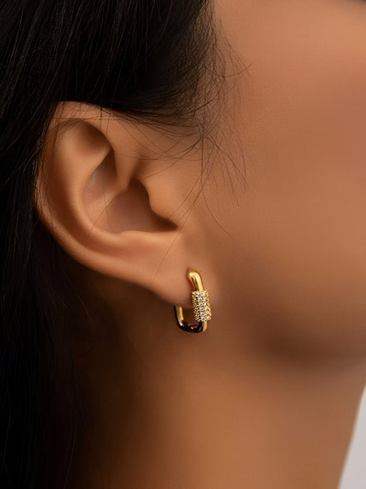 Stacey – Pendientes Cuadrados Incrustados de Zirconio