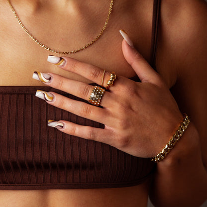 Shay – Anillo de Alambre de Púas Dorado