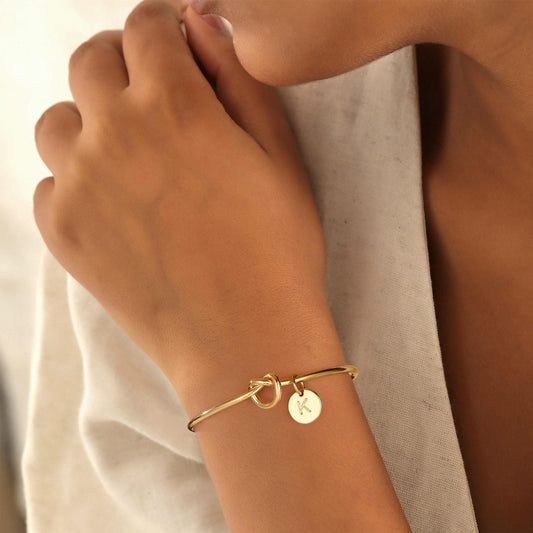 Belle – Pulsera Inicial Elegante