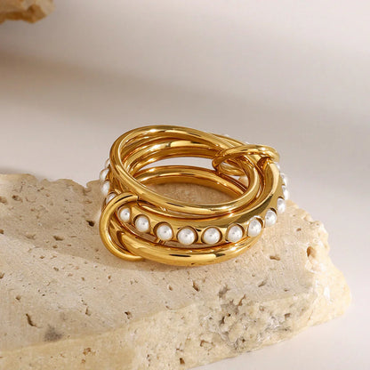 Briana – Anillo Apilado con Perlas Elegante