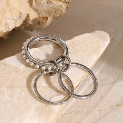 Briana – Anillo Apilado con Perlas Elegante