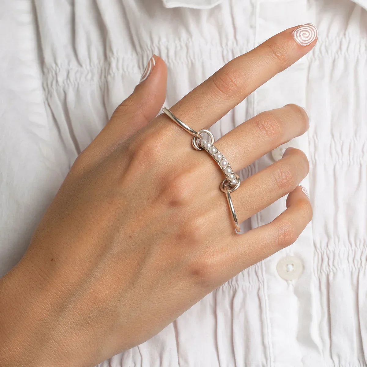 Briana – Anillo Apilado con Perlas Elegante