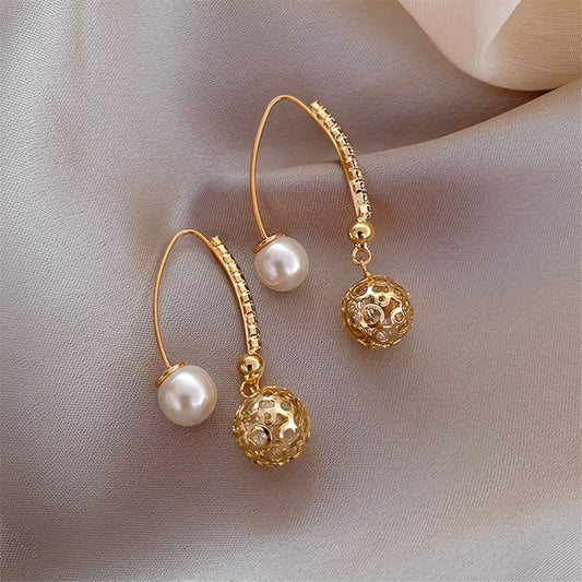 Isolde – Pendientes Campana en Oro con Perlas