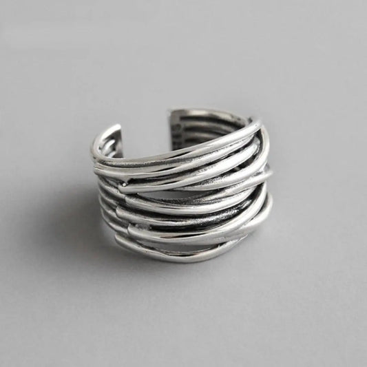 Elvie – Anillo ajustable de capas en plata