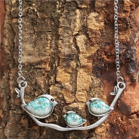Evelyne – Collar Pájaro Elegante en Plata