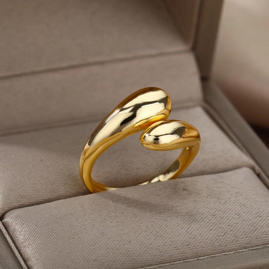 Nalia – Anillo Ajustable en Oro Elegante