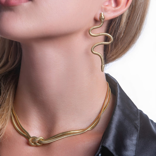 Cera – Pendientes Largos en Forma de Serpiente
