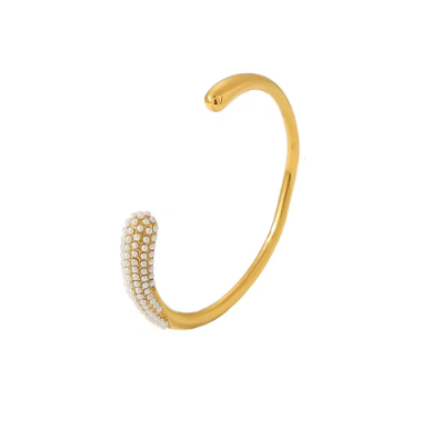 Pulsera Abierta para Damas con Extremos Asimétricos y Adornos de Piedras en Varias Filas