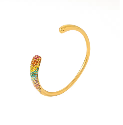 Pulsera Abierta para Damas con Extremos Asimétricos y Adornos de Piedras en Varias Filas