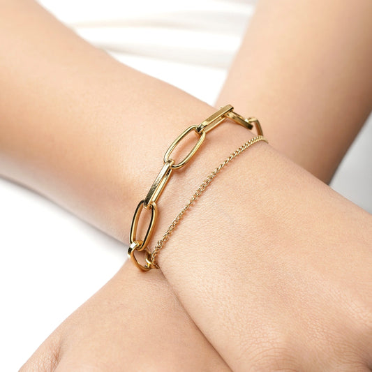 Carla – Pulsera de Eslabones Chapada Elegante